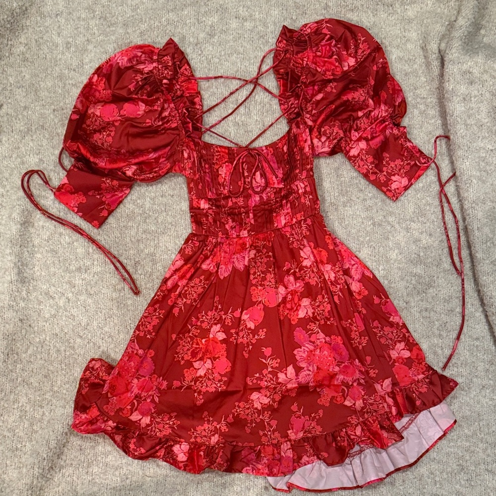 Floral Red Puff Sleeve Dress - Picture 2 of 7